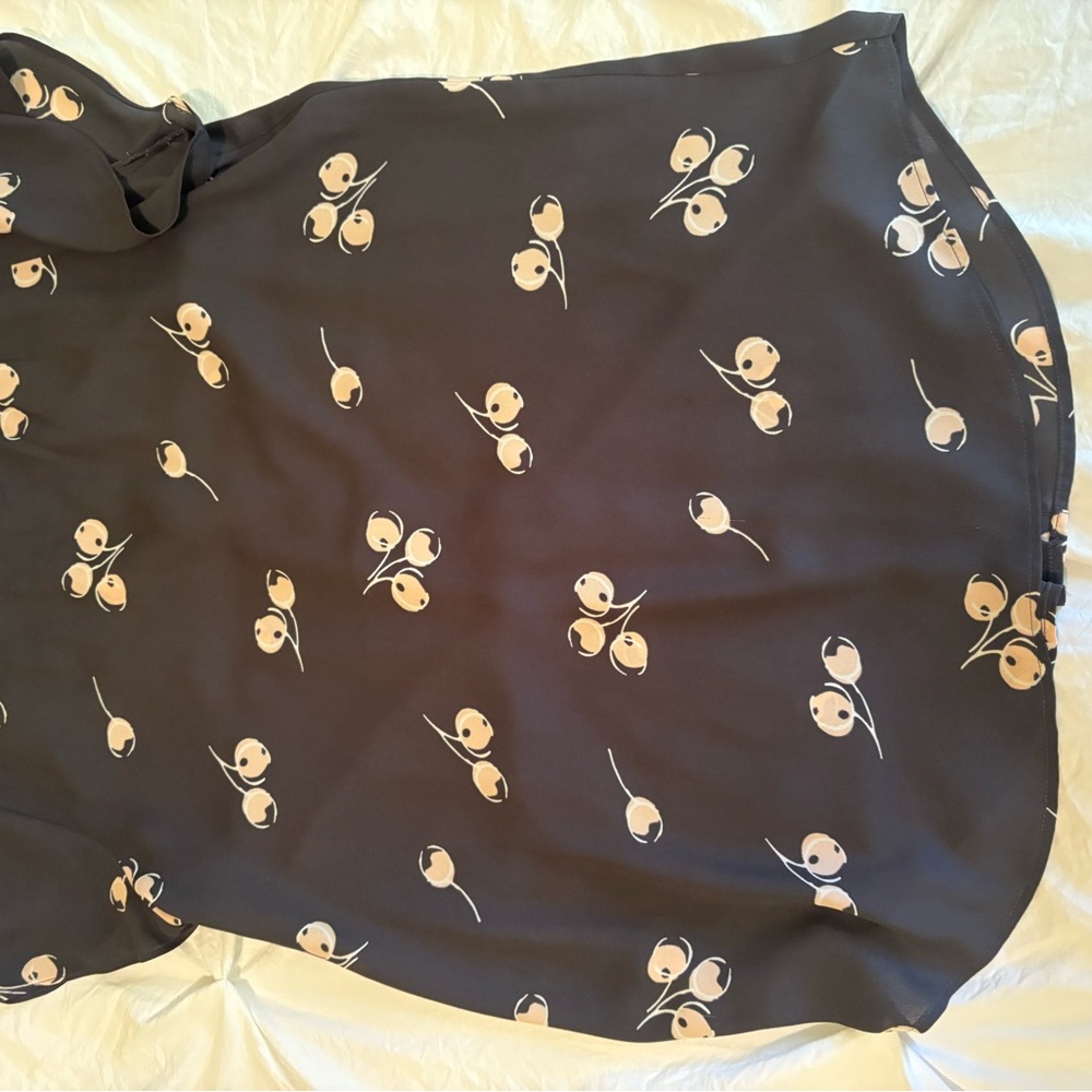Loft (S) Dark Gray Short Sleeved Blouse